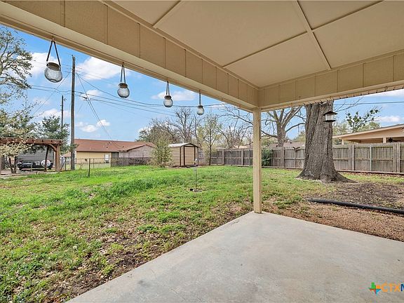 4th image of 313 Ruggles Loop