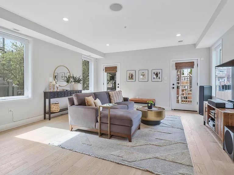 1151 Oates St NE #2 — Photo 44
