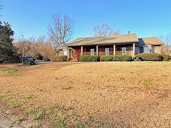 4th image of 433 Thompson Rd