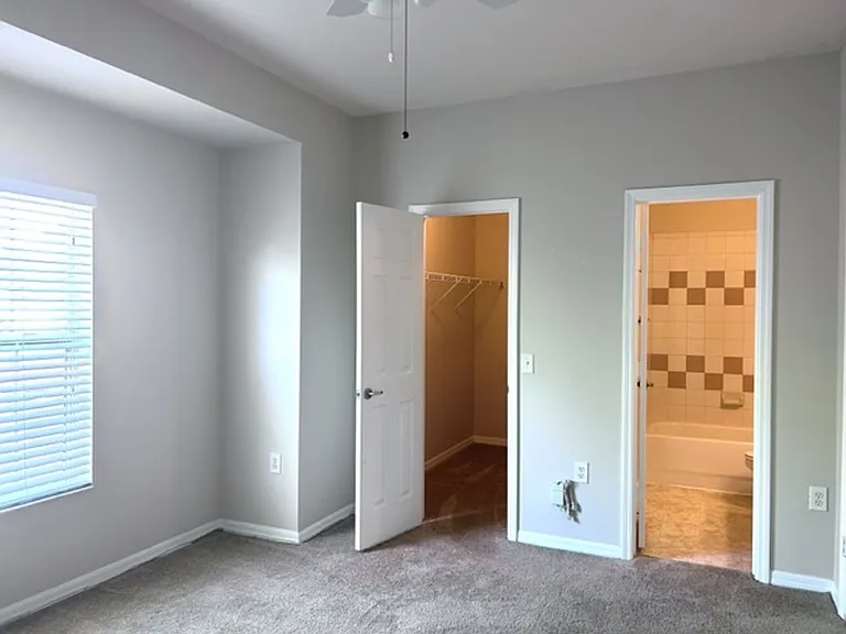 7750 Plantation Cir — Photo 11