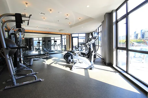 Rented by Tapiro Realty | media 65