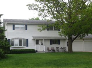 201 Ridgewood Dr, Carroll, IA 51401