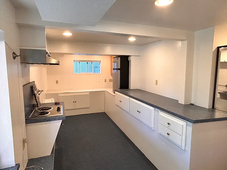 307 Sycamore St #2 — Photo 8