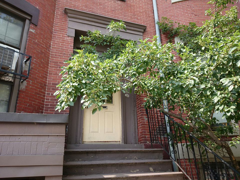 2nd image of 615-615A Tremont St