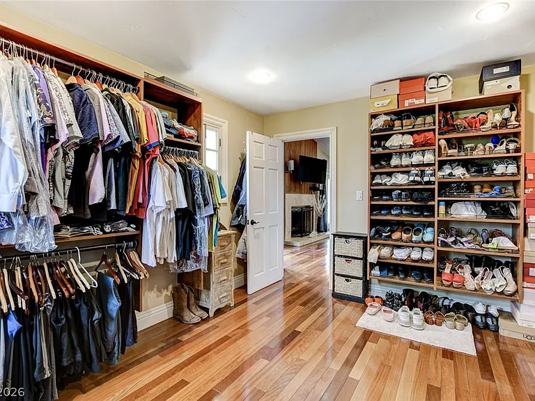 7001 Alamitos Cir — Photo 44