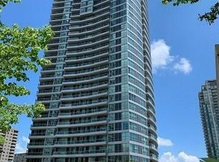 1 Elm Dr W #1505, Mississauga, ON L5B 4M1