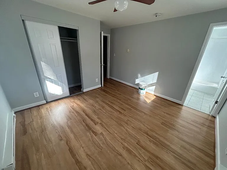 18209 Graham Ct #49 — Photo 6
