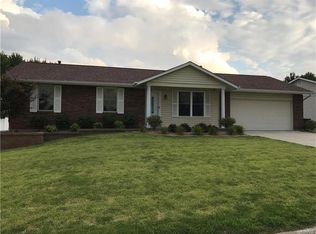151 Universal Dr, Saint Peters, MO