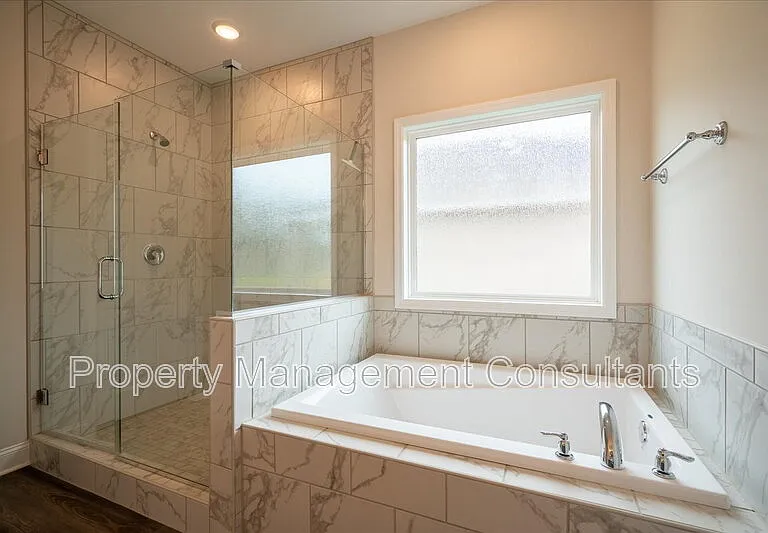 330 Creek Grove Ave — Photo 23