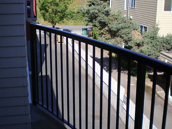 5th image of 9520 1st Ave NE APT B301