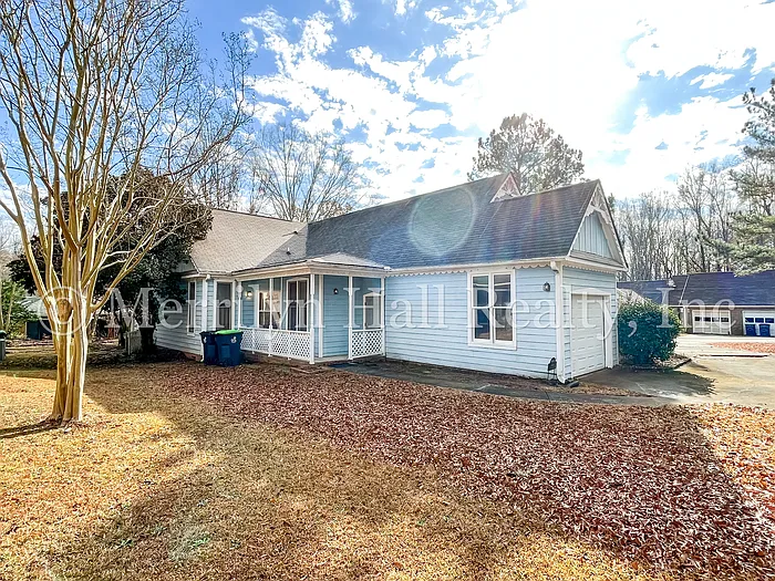 1904 Pine Lake Dr