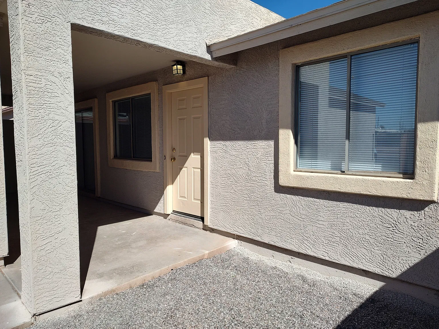 3 bed, 1100 sqft, $1,399 — Photo 3