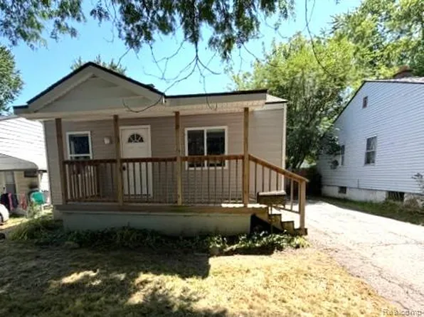 227 W Strathmore Ave, Pontiac, MI 48340