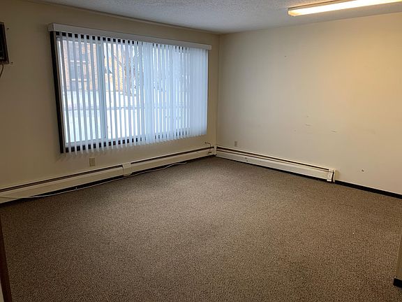 2nd image of 1094 Waterloo Ave APT 2