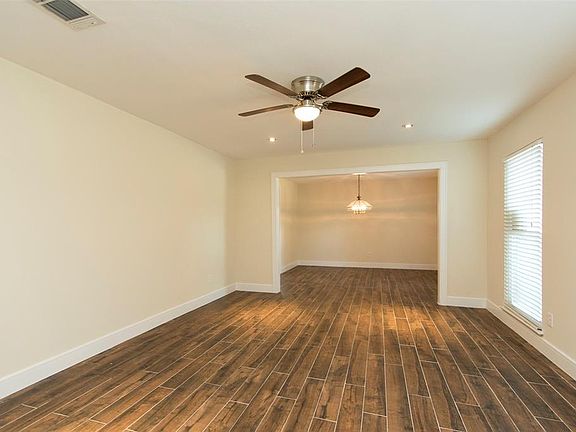 4th image of 17919 Beaver Creek Dr