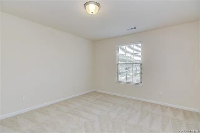 5620 Selkirkshire Rd — Photo 18