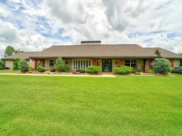 3333 N Oklahoma Ave, Shawnee, OK 74804