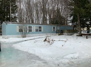 105 Holly Ln, Saratoga Springs, NY 12866