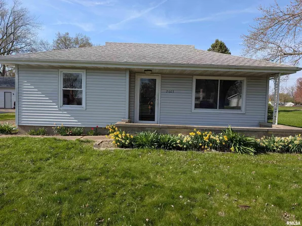 2603 S Avion Dr, Peoria, IL 61607