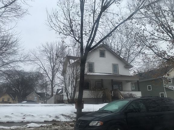 3rd image of 2202 James Ave N