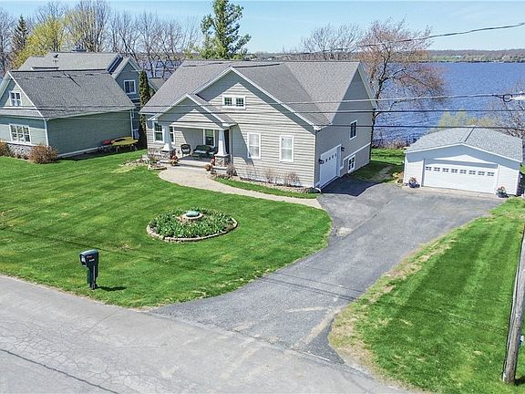 2nd image of 21011 Storrs Rd