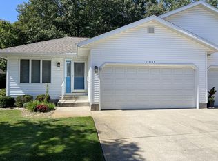 17051 Grandview Dr, Spring Lake, MI 49456