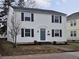 19 Grosvenor Ave, Pawtucket, RI 02860