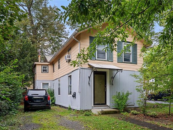 3rd image of 502 W Court St