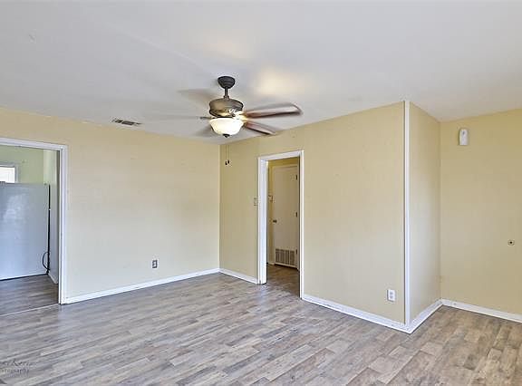 3rd image of 325 Hawthorne St
