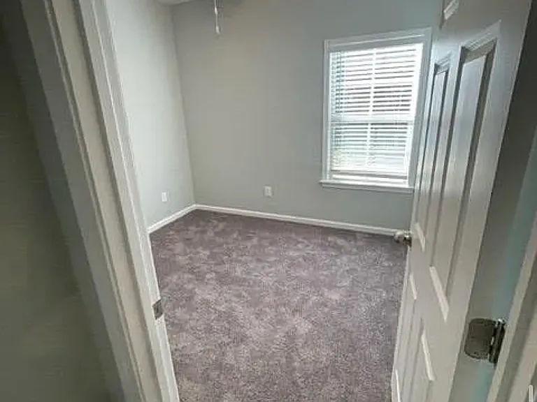 3327 Hals Way — Photo 14