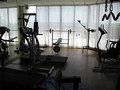 2 bed, 2.0 bath, 1138 sqft, $5,600 — Photo 3