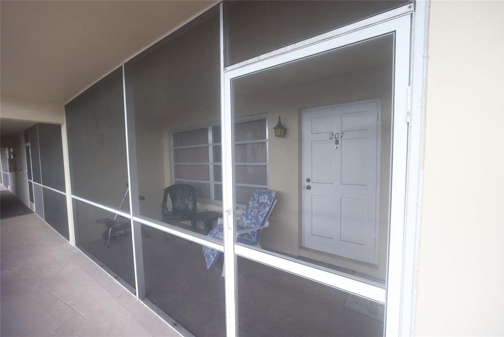 601 Pine Drive #207, photo 3