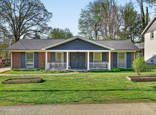 2302 High Pine Dr, Louisville, KY 40214