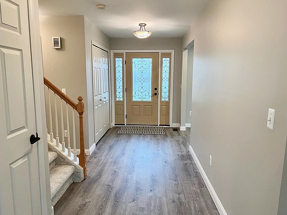 3rd image of 3043 Cedar Crest Dr