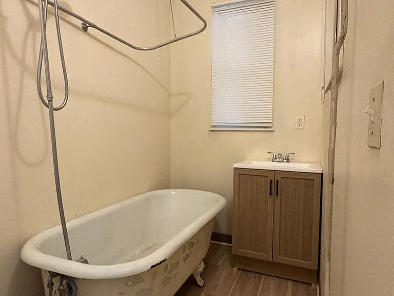 36 Walnut St — Photo 8