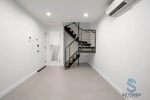 Rented by Skyhigh Realty NYC LLC | media 9