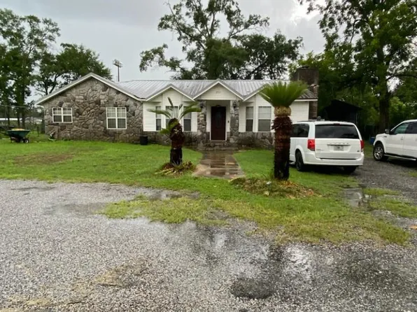 2733 Levy St, Cottondale, FL 32431