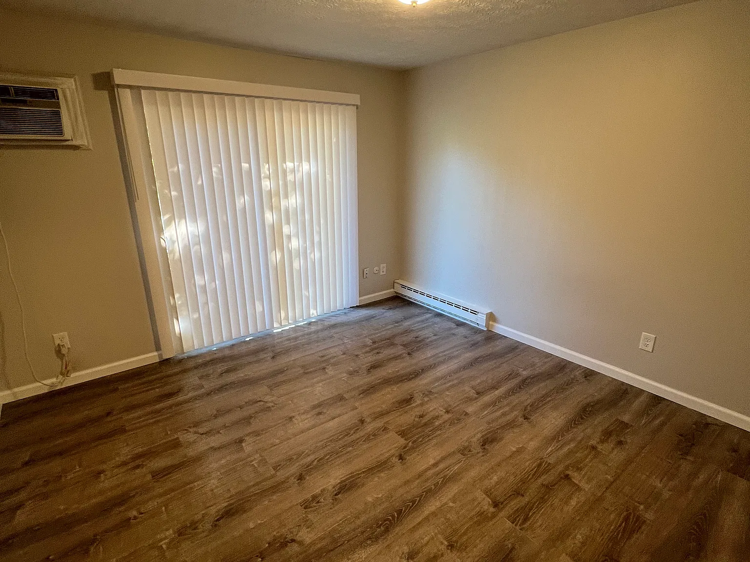 1 bed, 650 sqft, $800 — Photo 3