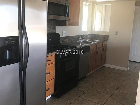3rd image of 3629 New Horizon Dr