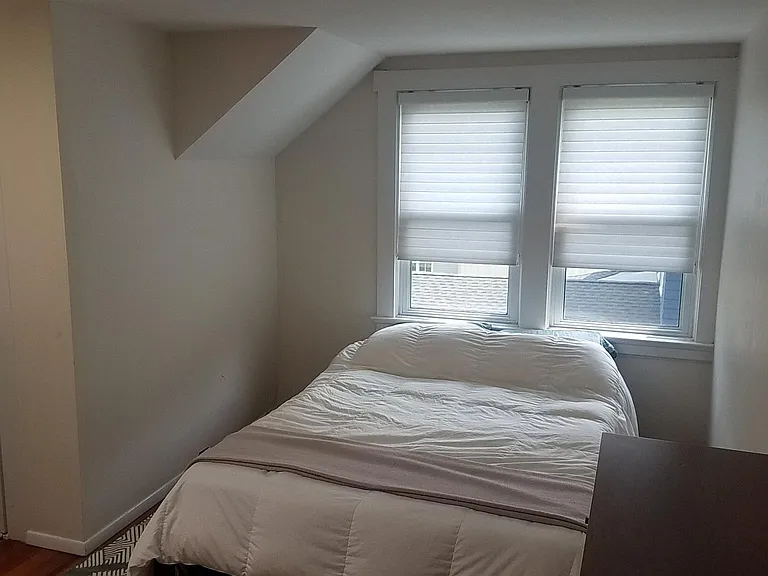 74 Sedgewick Ave — Photo 11