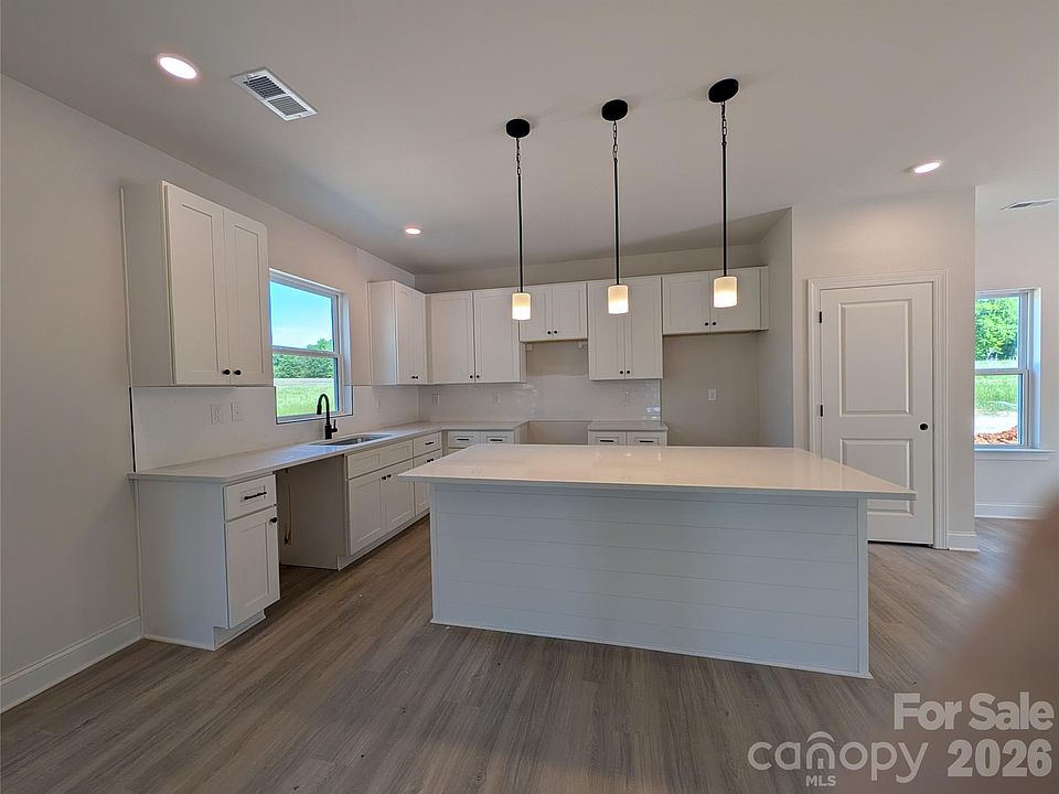 2nd image of 1428 Tryon Courthouse Rd #3