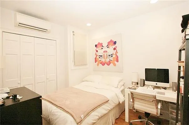 Rented by R New York | media 24