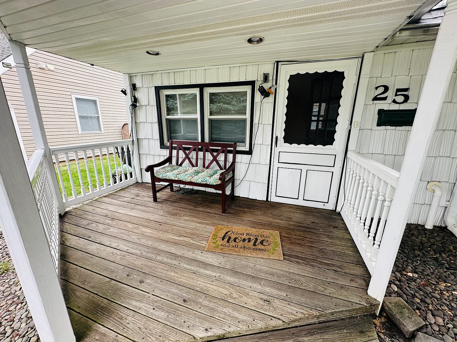 4 bed, 1600 sqft, $4,550 — Photo 2
