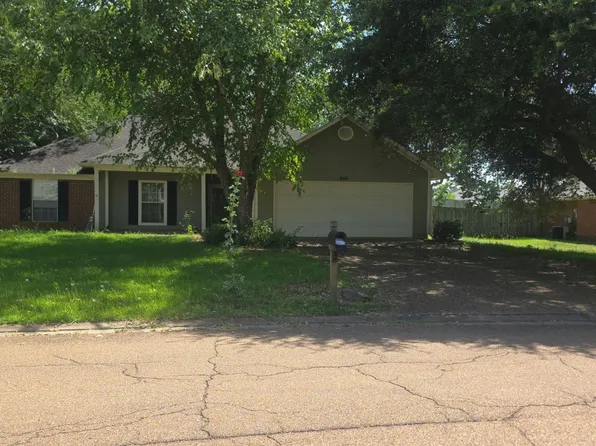 444 Sundance Cir, Richland, MS 39218