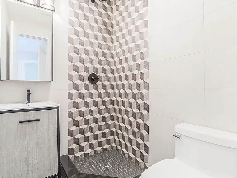 571 Gates Ave #1B — Photo 8