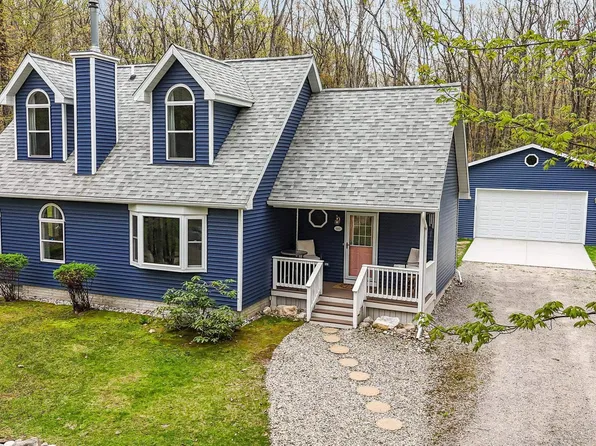 4480 Mockingbird Cir, Farwell, MI 48622