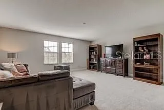 5 bed, 4.0 bath, 3601 sqft, $4,200 — Photo 2