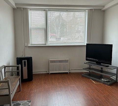 3rd image of 53 Kirknewton Rd #1