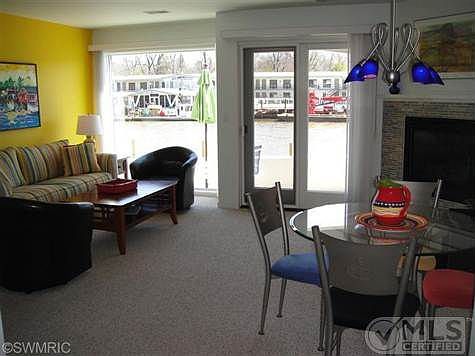 4th image of 507 Park St #2