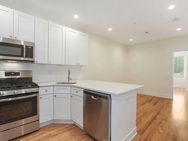 26 Florida Ave NE #2 — Photo 3